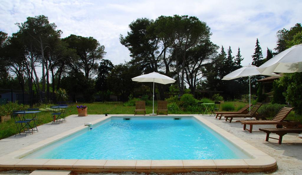 La Coudouliere Hotel Saint-Rémy-de-Provence Екстериор снимка